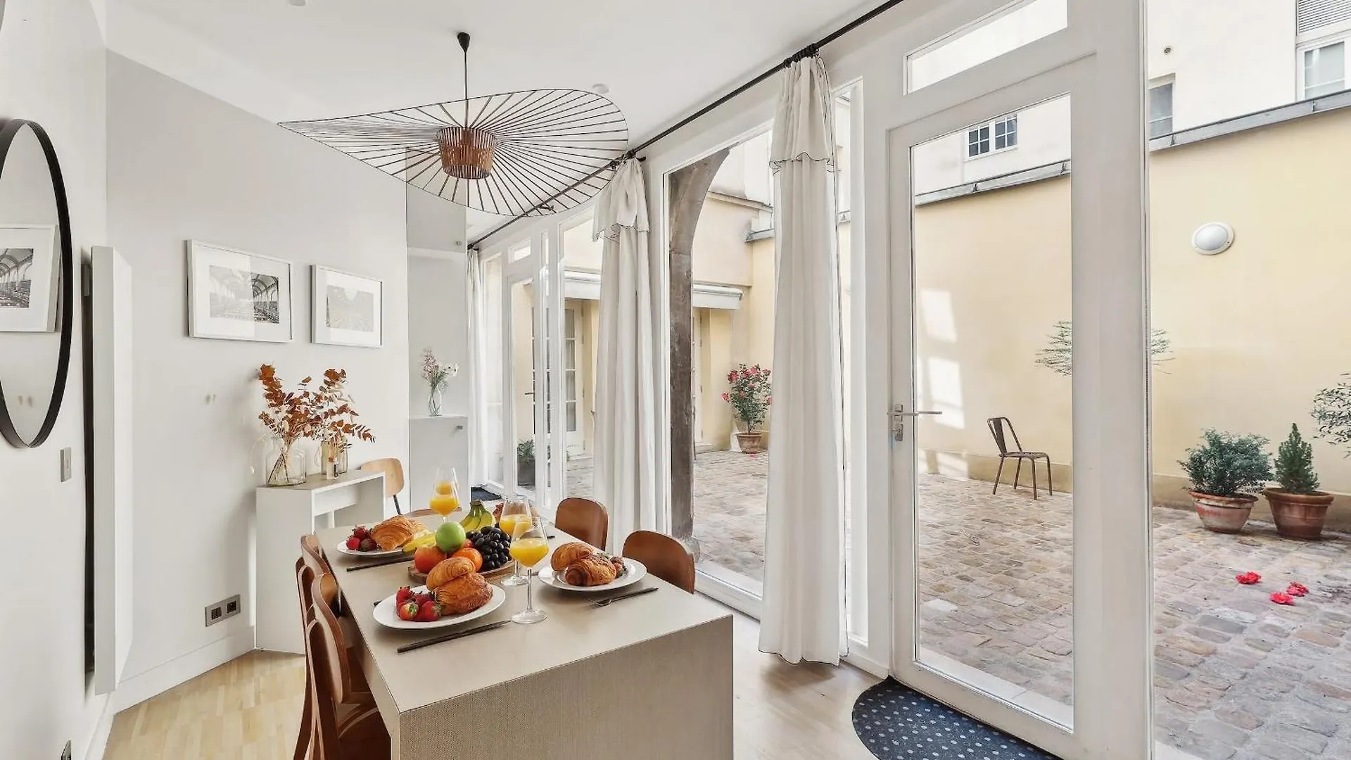 Le Marais & Place Des Vosges - Cityapartmentstay