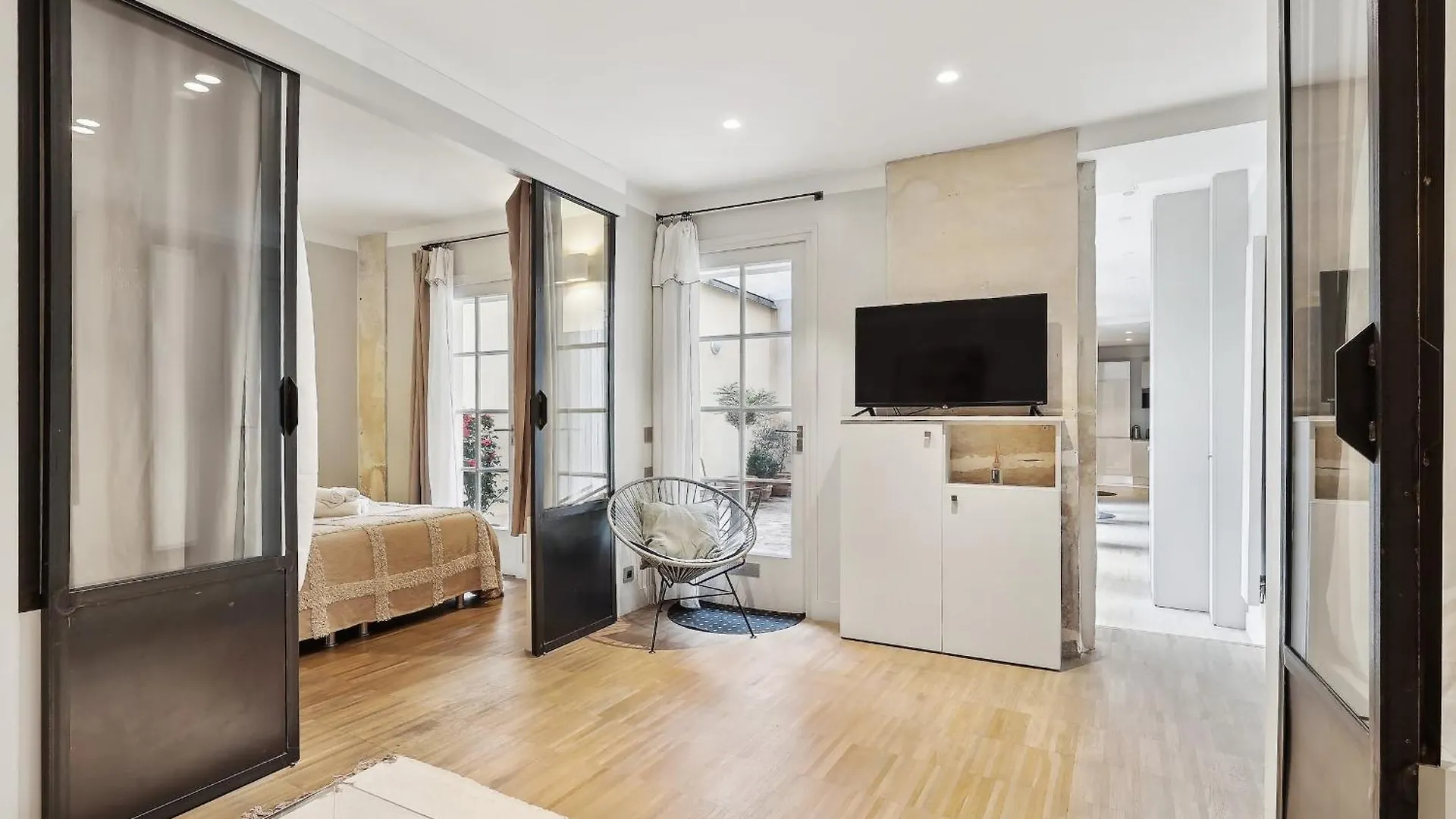 Le Marais & Place Des Vosges - Cityapartmentstay * Parigi
